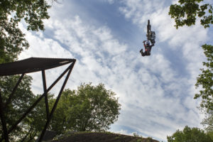 Luc Ackermann - Tsunami Flip - Novilleros Video Production - France 2017